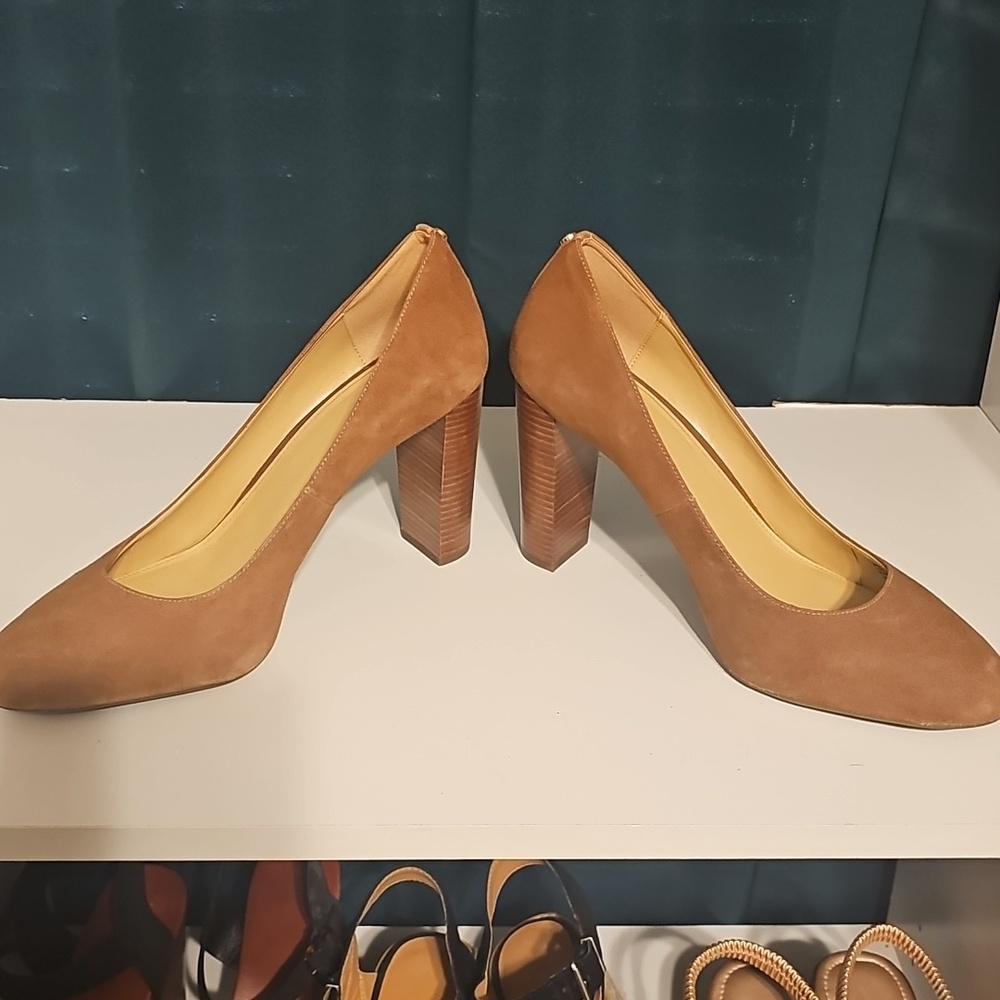 Michael Kors Womens Brown Suede Classic Pump